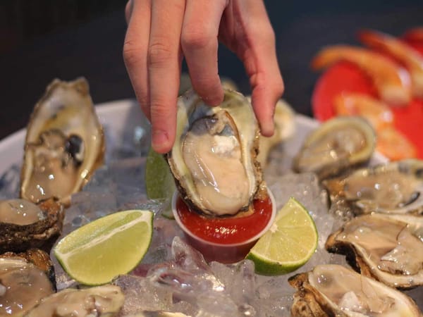 11 Great Places to Eat Oysters in Florida