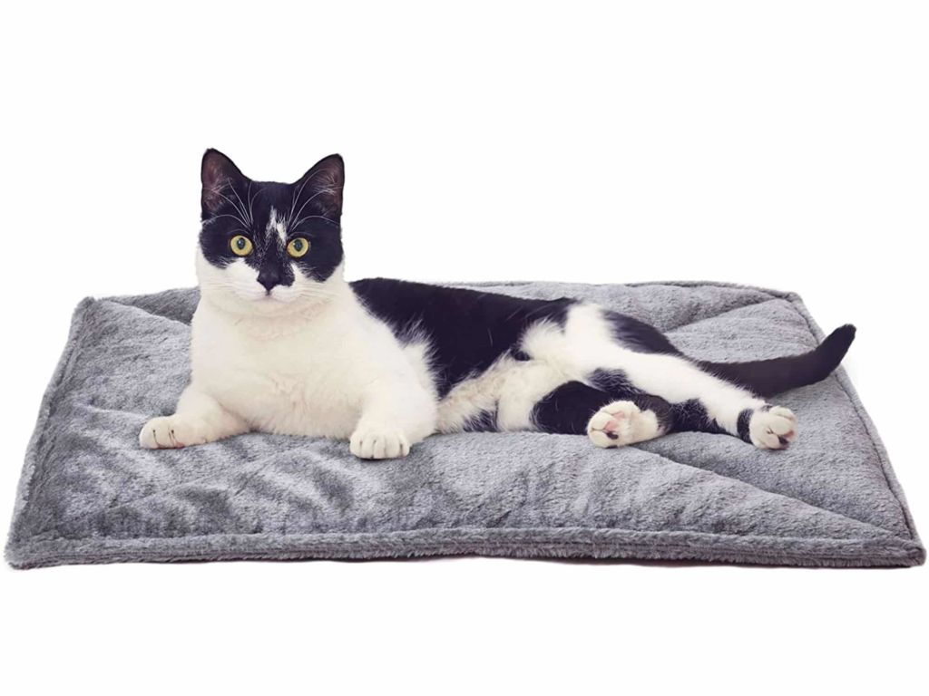 Furhaven Pet Products - ThermaNAP Cat Bed Pad, ThermaNAP Dog Blanket Mat, Self-Warming Waterproof Throw Blanket, Muddy Paws Absorbent Towel Floor Rug, and More