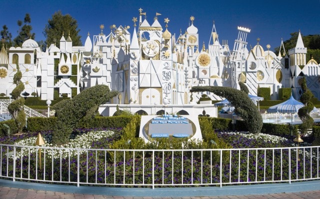 it's a small world attraction