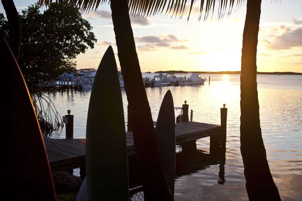 where to drink islamorada, beachfront bars florida