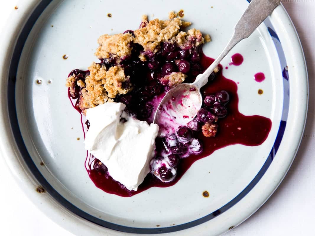 blueberry crisp