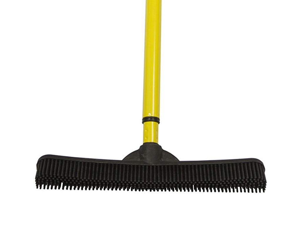 Push broom with rubber bristles