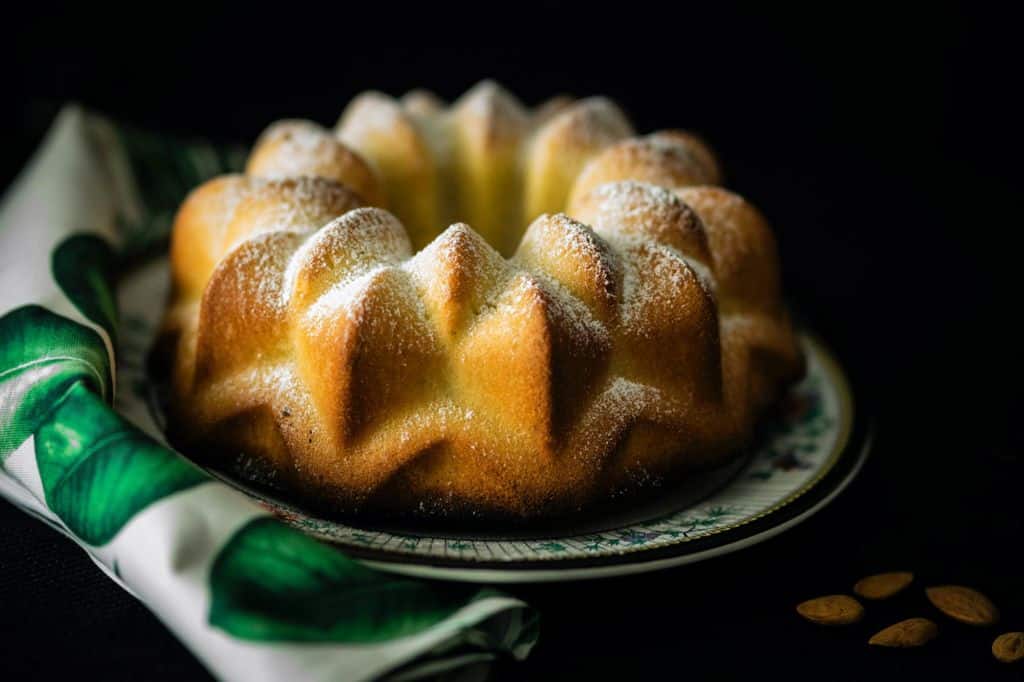 Vanilla bundt cake with powdered sugar