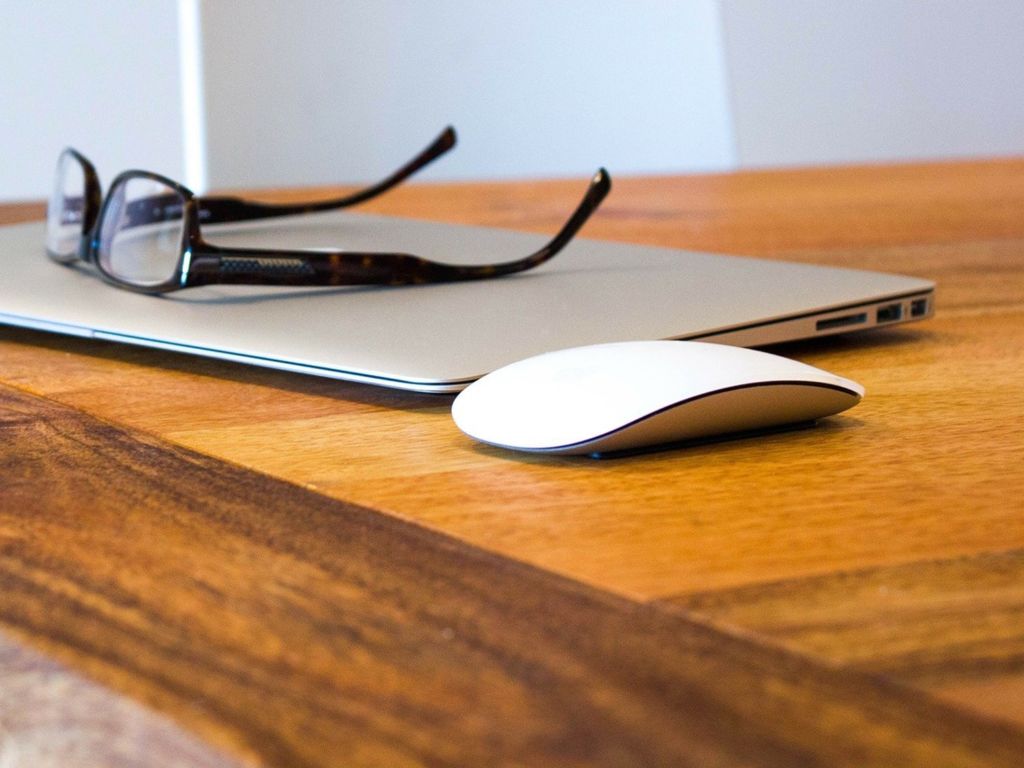 Mac mouse on a table