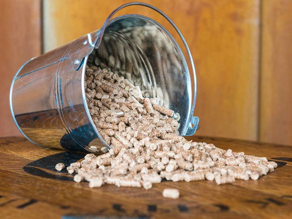 Smoking pellets in a bucket