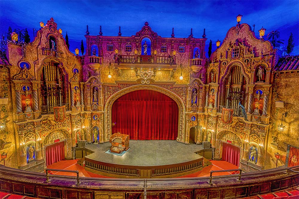 halloween tampa, tampa theatre haunted