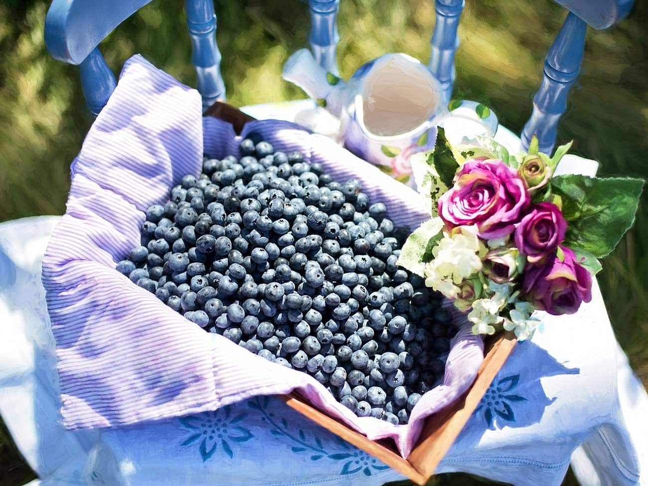 blueberries with flowers