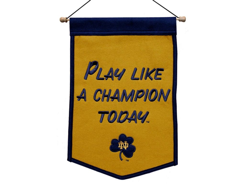 Winning Streak NCAA Notre Dame Fighting Irish Fan Home Decor, Gold, Banner