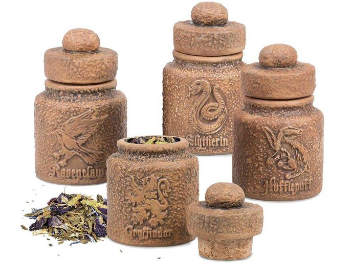 Harry Potter Ceramic Spice Jars with Hogwarts Houses, set of 4 - Store Potion Ingredients, Herbs, Spices and More - with Gryffindor, Hufflepuff, Slytherin and Ravenclaw Symbols - 1.45 oz each by Seven20