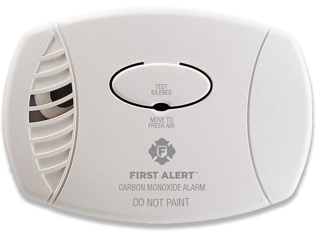First Alert CO600 Plug-In Carbon Monoxide Detector