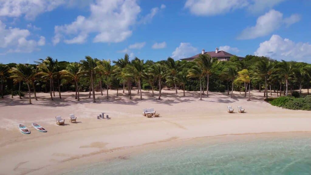 The cay has left in a natural state that attracts local birds and wildlife.