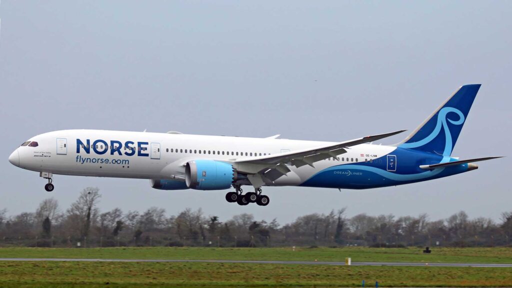 A Norse Atlantic Boeing 787 lands